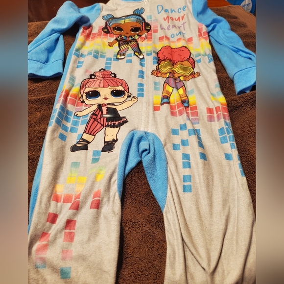 L.O.L Bundle, size 6 - Picture 3 of 6